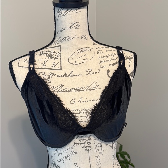 Victoria's Secret Other - NWT Victoria's Secret Black Velvet and Lace Bra with Underwire Support - 40D